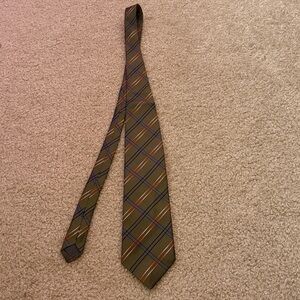 Metropolitan view patterned green tie - silk, handmade